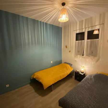 Hotel Le Lude, 3 Pieces, 4 Personnes - Fr-1-410-413 *